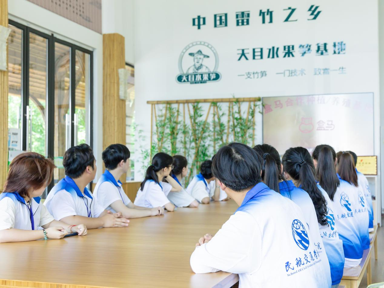 2025年暑假社會(huì)實(shí)踐團(tuán)青春三色筆繪就共富圖景（轉(zhuǎn)載杭州新聞）